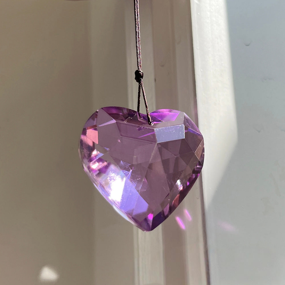 💝Is your decor lacking soul? 🔥Light up your heart-shaped prism pendant at half price! 🔥