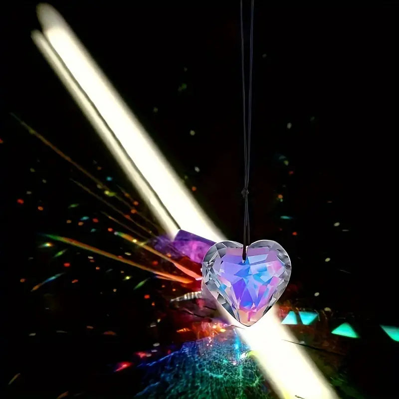 💝Is your decor lacking soul? 🔥Light up your heart-shaped prism pendant at half price! 🔥