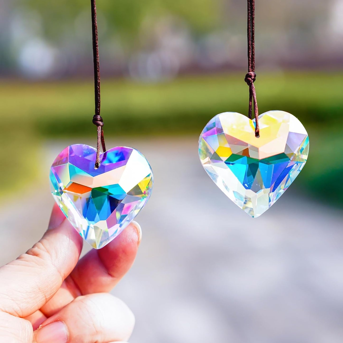 💝Is your decor lacking soul? 🔥Light up your heart-shaped prism pendant at half price! 🔥